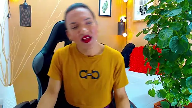 Snapshot of aslyhernandez_7 chatting on 09/15/25, 03:12 aslyhernandez 7 online show from 09/15/25, 03:12