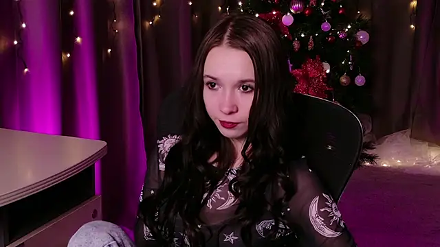 Snapshot of LilithStrangfor chatting on 01/14/26, 09:37 LilithStrangfor online show from 01/14/26, 09:37