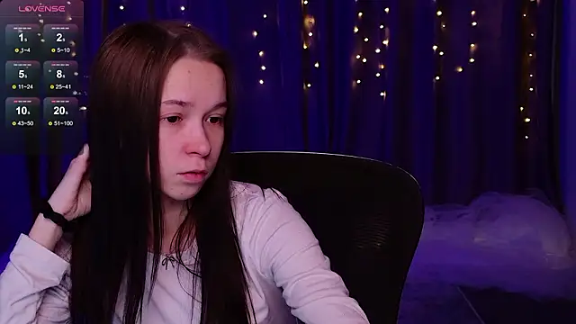 Snapshot of LilithStrangfor chatting on 02/01/26, 09:46 LilithStrangfor online show from 02/01/26, 09:46