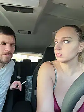 Snapshot of thats_lou chatting on 01/19/25, 01:44 thats lou online show from 01/19/25, 01:44