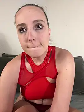 Snapshot of thats_lou chatting on 03/19/25, 08:43 thats lou online show from 03/19/25, 08:43