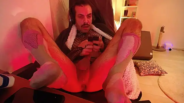 P4RtYBOII92 online show from 11/22/25, 06:07