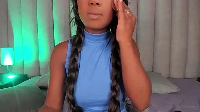 briannajackson  online show from 02/18/25, 11:00