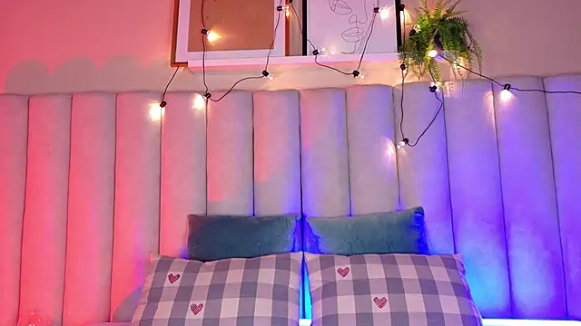 briannajackson  online show from 09/29/25, 11:48