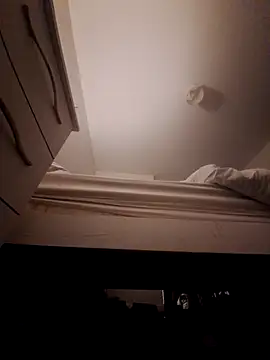 Snapshot of steb1980 chatting on 11/07/25, 11:05 steb1980 online show from 11/07/25, 11:05