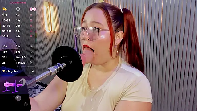 Snapshot of mylittle_princess chatting on 02/10/26, 01:04 mylittle princess online show from 02/10/26, 01:04