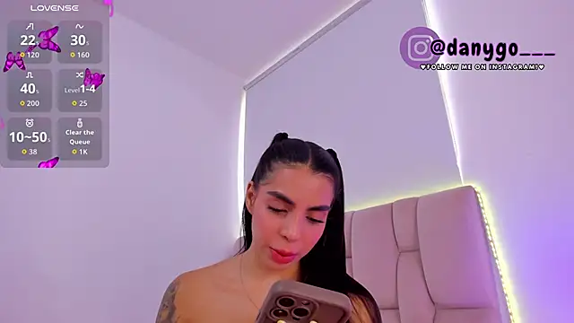 ZarianaEvanz online show from 09/11/25, 08:53