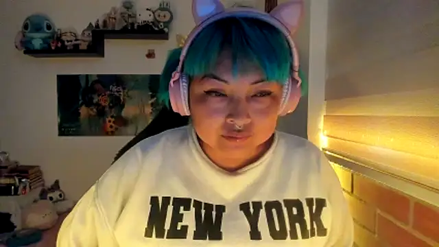 Snapshot of Shaddycute_ chatting on 01/31/26, 07:11 Shaddycute online show from 01/31/26, 07:11