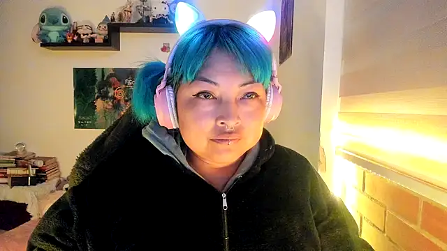 Snapshot of Shaddycute_ chatting on 02/04/26, 12:22 Shaddycute online show from 02/04/26, 12:22