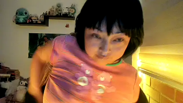 Snapshot of Shaddycute_ chatting on 02/10/26, 11:58 Shaddycute online show from 02/10/26, 11:58