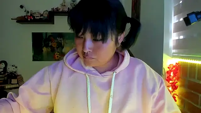 Snapshot of Shaddycute_ chatting on 03/09/26, 03:38 Shaddycute online show from 03/09/26, 03:38