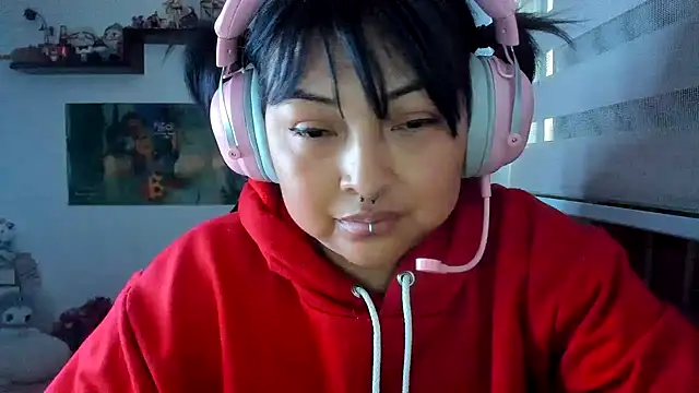 Snapshot of Shaddycute_ chatting on 03/13/26, 11:00 Shaddycute online show from 03/13/26, 11:00