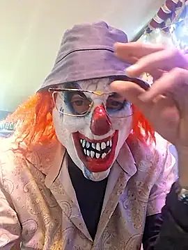 Snapshot of gettinit2wice chatting on 01/08/26, 11:12 gettinit2wice online show from 01/08/26, 11:12