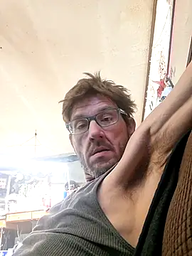 Snapshot of gettinit2wice chatting on 02/16/26, 12:23 gettinit2wice online show from 02/16/26, 12:23