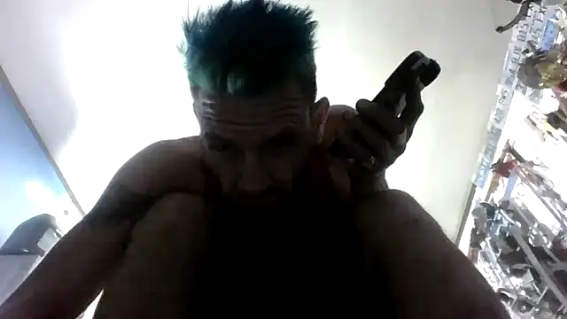 Snapshot of gettinit2wice chatting on 07/13/26, 06:27 gettinit2wice online show from 07/13/26, 06:27