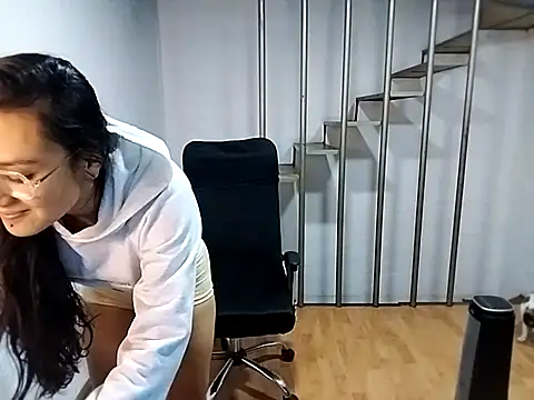 Jessie Desire online show from 02/17/25, 02:53