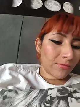 florecita9 online show from 11/20/25, 05:34