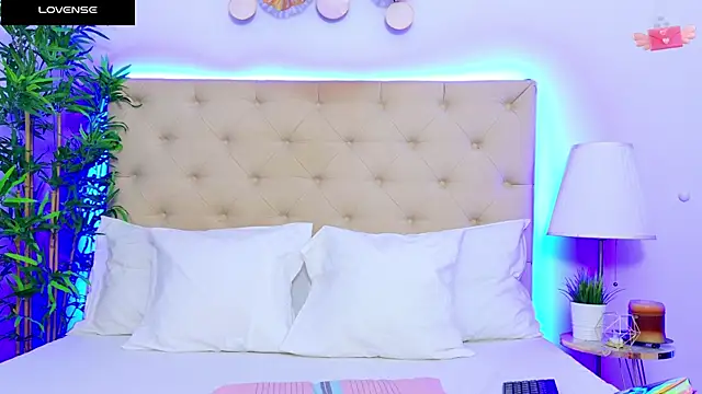 Snapshot of DaliyaArabian chatting on 02/03/25, 12:36 DaliyaArabian online show from 02/03/25, 12:36