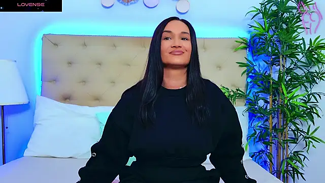 Snapshot of DaliyaArabian chatting on 10/03/25, 12:02 DaliyaArabian online show from 10/03/25, 12:02