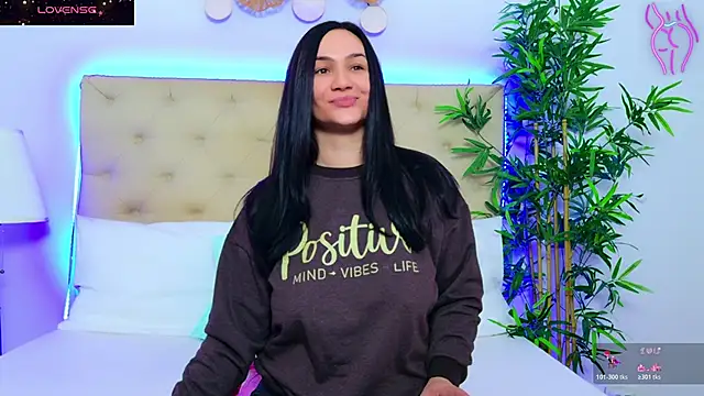 Snapshot of DaliyaArabian chatting on 11/15/25, 11:29 DaliyaArabian online show from 11/15/25, 11:29