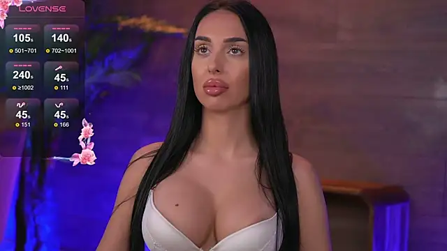 KairaAndrews online show from 10/26/25, 07:20