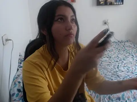 HannaKlein online show from 12/11/24, 07:03