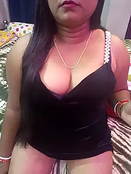 Snapshot of ella_mariya chatting on 11/16/25, 01:49 ella mariya online show from 11/16/25, 01:49