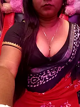 Snapshot of ella_mariya chatting on 02/11/26, 05:29 ella mariya online show from 02/11/26, 05:29