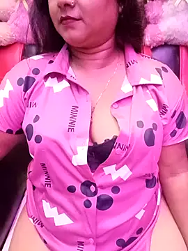 Snapshot of ella_mariya chatting on 02/25/26, 07:01 ella mariya online show from 02/25/26, 07:01