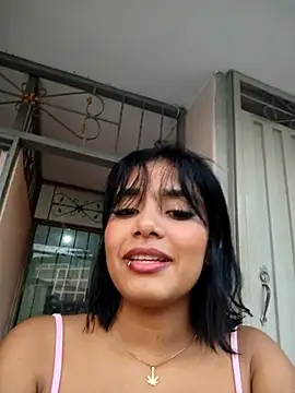 Snapshot of caro03x chatting on 11/03/25, 10:21 caro03x online show from 11/03/25, 10:21