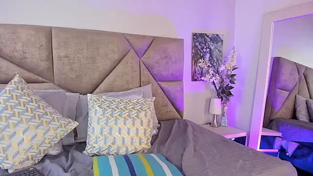 Snapshot of Salomesimos1 chatting on 01/21/25, 08:11 Salomesimos1 online show from 01/21/25, 08:11