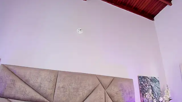 Snapshot of Salomesimos1 chatting on 02/05/25, 04:25 Salomesimos1 online show from 02/05/25, 04:25