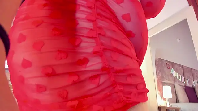 Snapshot of Salomesimos1 chatting on 02/14/25, 11:09 Salomesimos1 online show from 02/14/25, 11:09