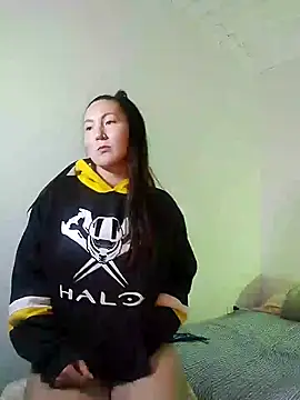 Elle Lee  online show from 02/13/25, 02:12