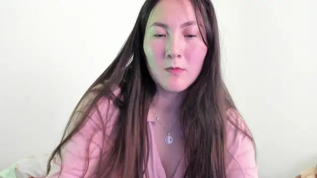 Elle Lee  online show from 03/03/25, 02:58