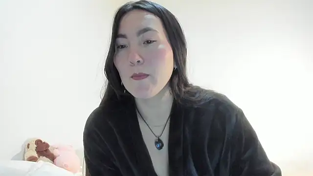 Elle Lee  online show from 09/25/25, 12:14