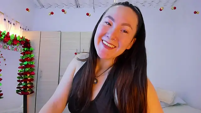 Elle Lee  online show from 12/04/25, 03:43