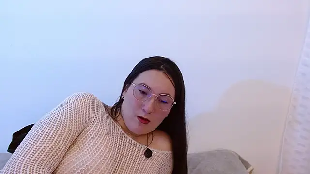 Elle Lee  online show from 06/24/26, 03:44