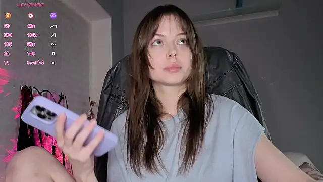 Snapshot of hype_meal_home chatting on 02/23/26, 04:15 hype meal home online show from 02/23/26, 04:15