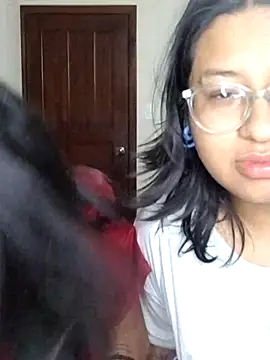 sarah12333 online show from 06/30/26, 12:33
