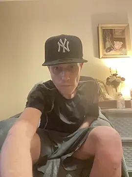 Snapshot of kollzCloudzz chatting on 04/05/26, 07:55 kollzCloudzz online show from 04/05/26, 07:55