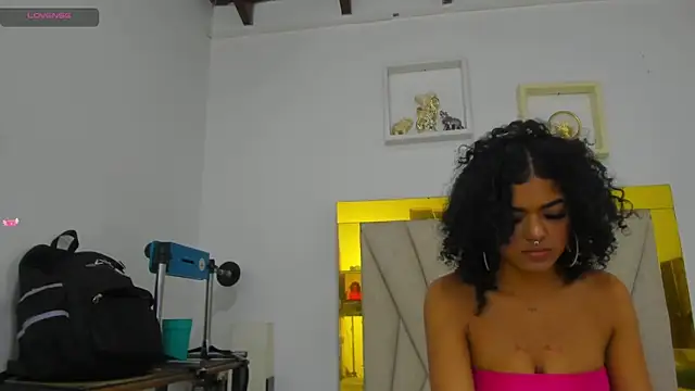 vahiolet fuentes online show from 01/11/25, 03:13