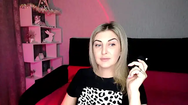 Amelia Harper online show from 12/18/24, 02:17