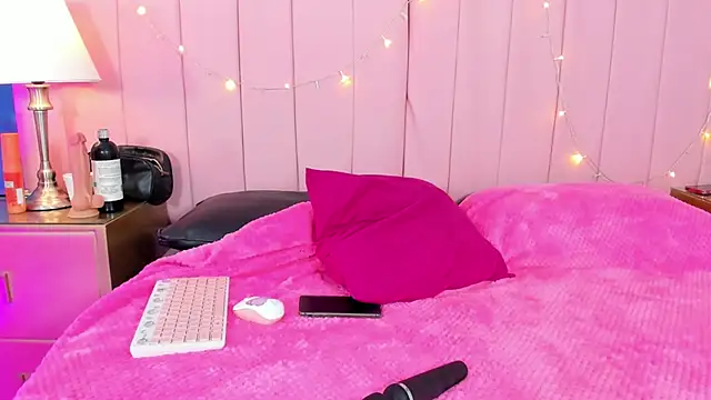 MavyStar online show from 12/21/24, 06:02