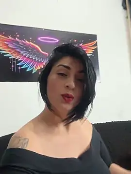 karenlennox1 online show from 11/25/25, 11:38