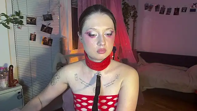 Jenny darling love online show from 05/06/26, 06:13