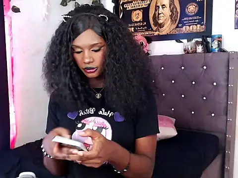 Snapshot of stefanny_hot03 chatting on 11/18/25, 06:12 stefanny hot03 online show from 11/18/25, 06:12