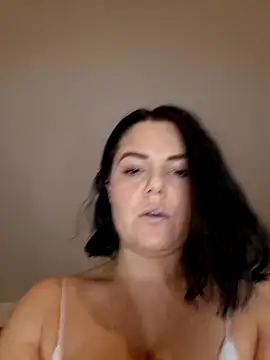 Snapshot of Xladycharme chatting on 02/03/26, 05:07 Xladycharme online show from 02/03/26, 05:07