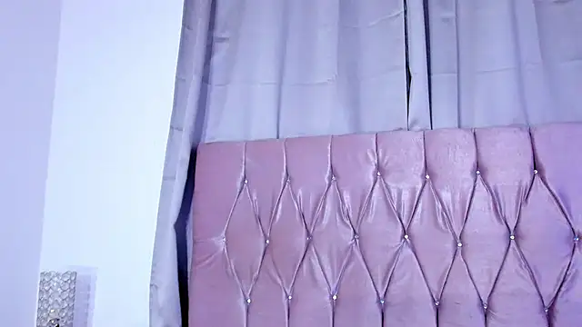 Snapshot of Ashley_piinkk_ chatting on 03/10/25, 03:45 Ashley piinkk  online show from 03/10/25, 03:45