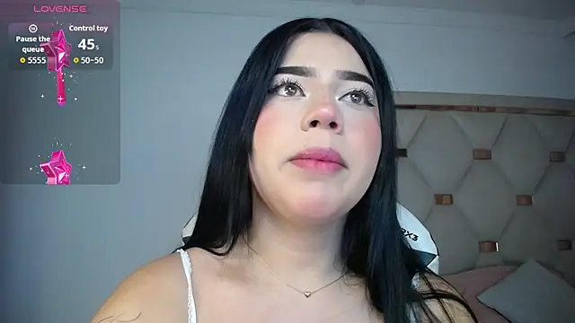 Snapshot of Ashley_piinkk_ chatting on 07/01/26, 04:14 Ashley piinkk online show from 07/01/26, 04:14